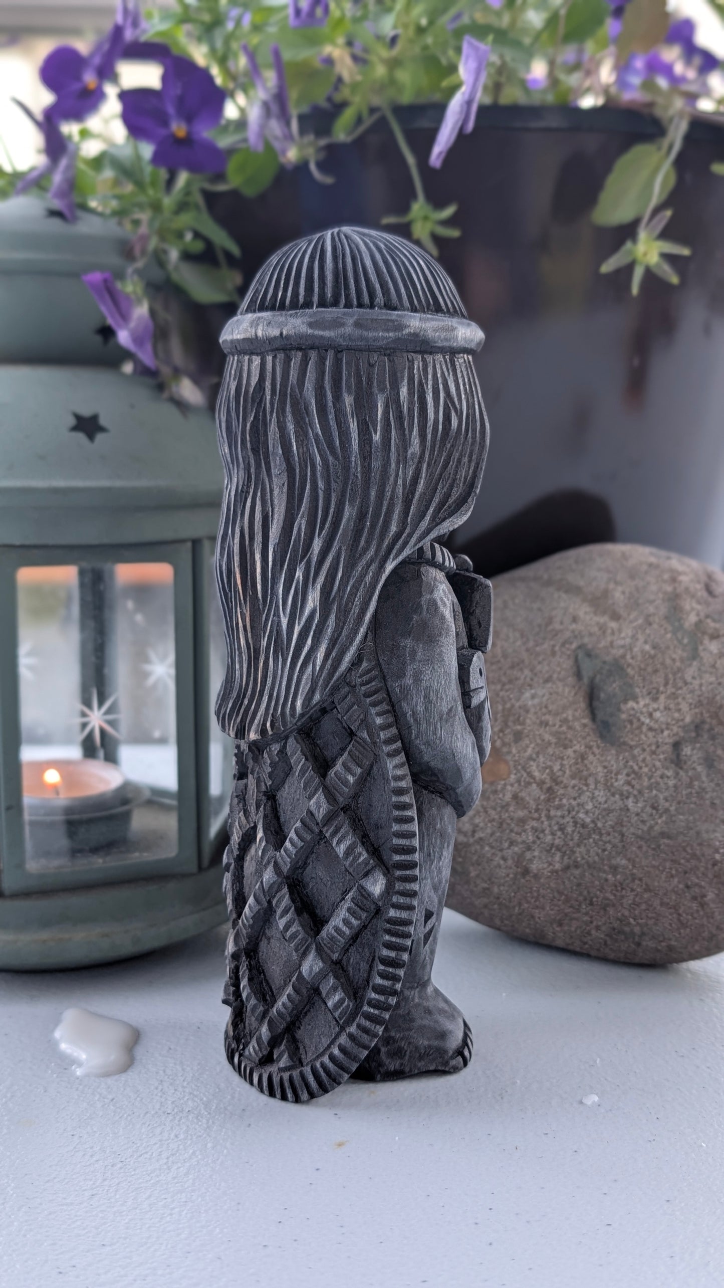 Hand-Carved Rán Statue in Linden Wood – Norse Sea Goddess Figurine (18 cm)