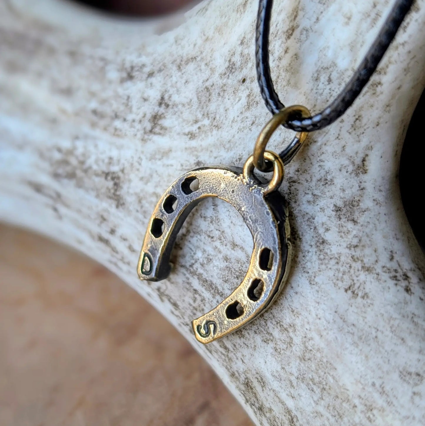 Hand-Cast Horse Shoe Amulet – Brass or Pewter Luck Pendant