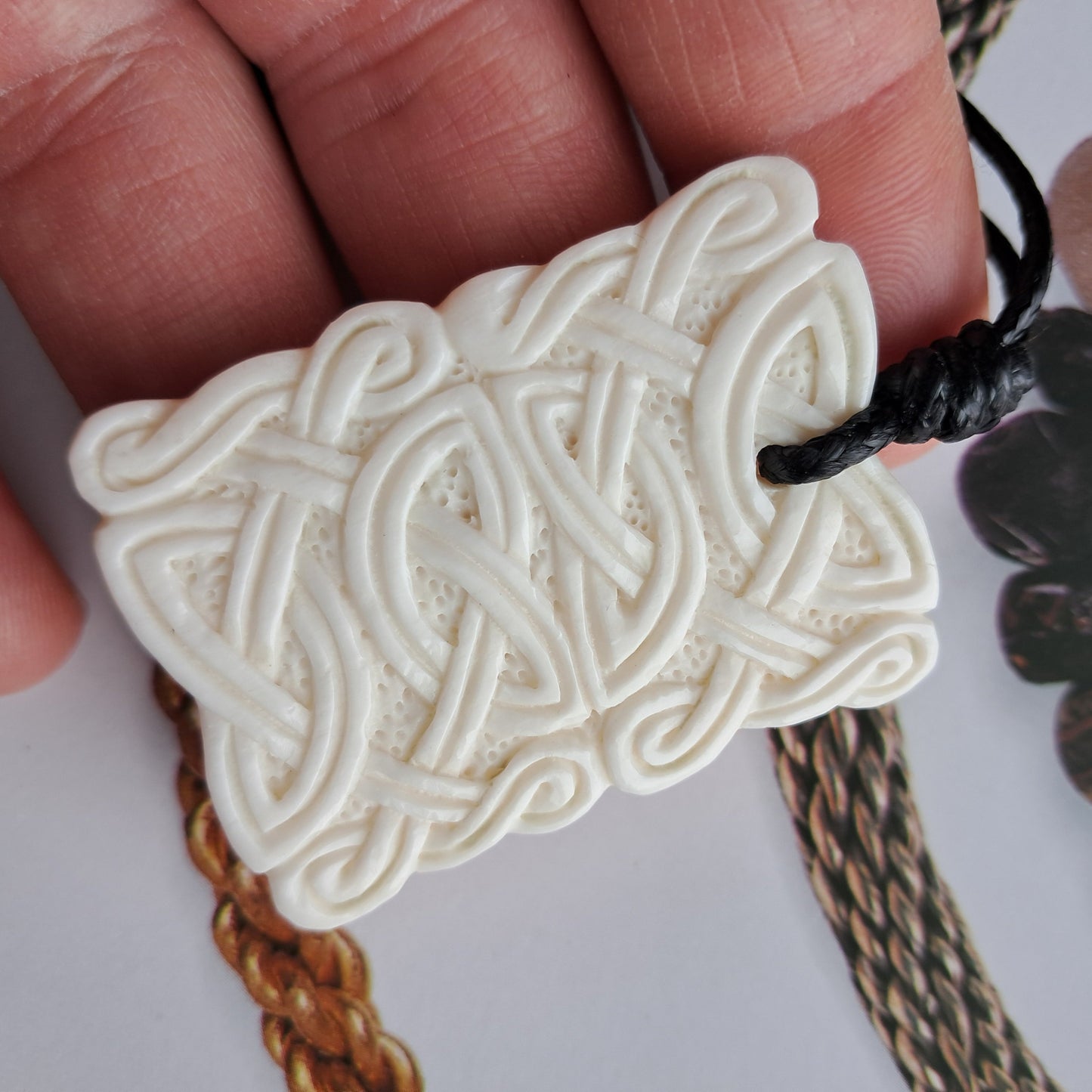 Hand-Carved Celtic–Norse Knotwork Pendant in Natural Bone, Historical Design