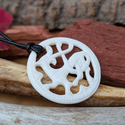 Wolf Amulet – Borre Style Viking Age Replica in Bone or Horn