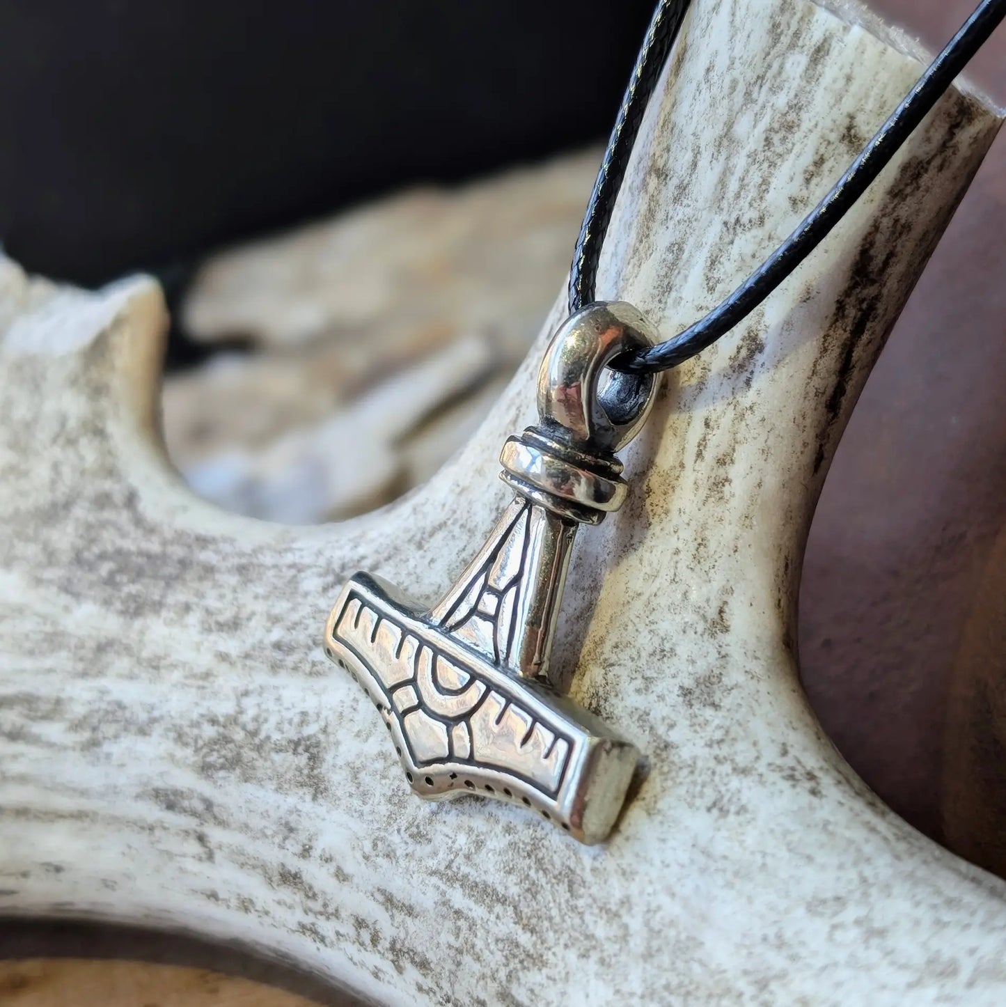 Viking Age Thor’s Hammer Pendant from Gotland – Hand-Cast Mjölnir Replica (10th Century)