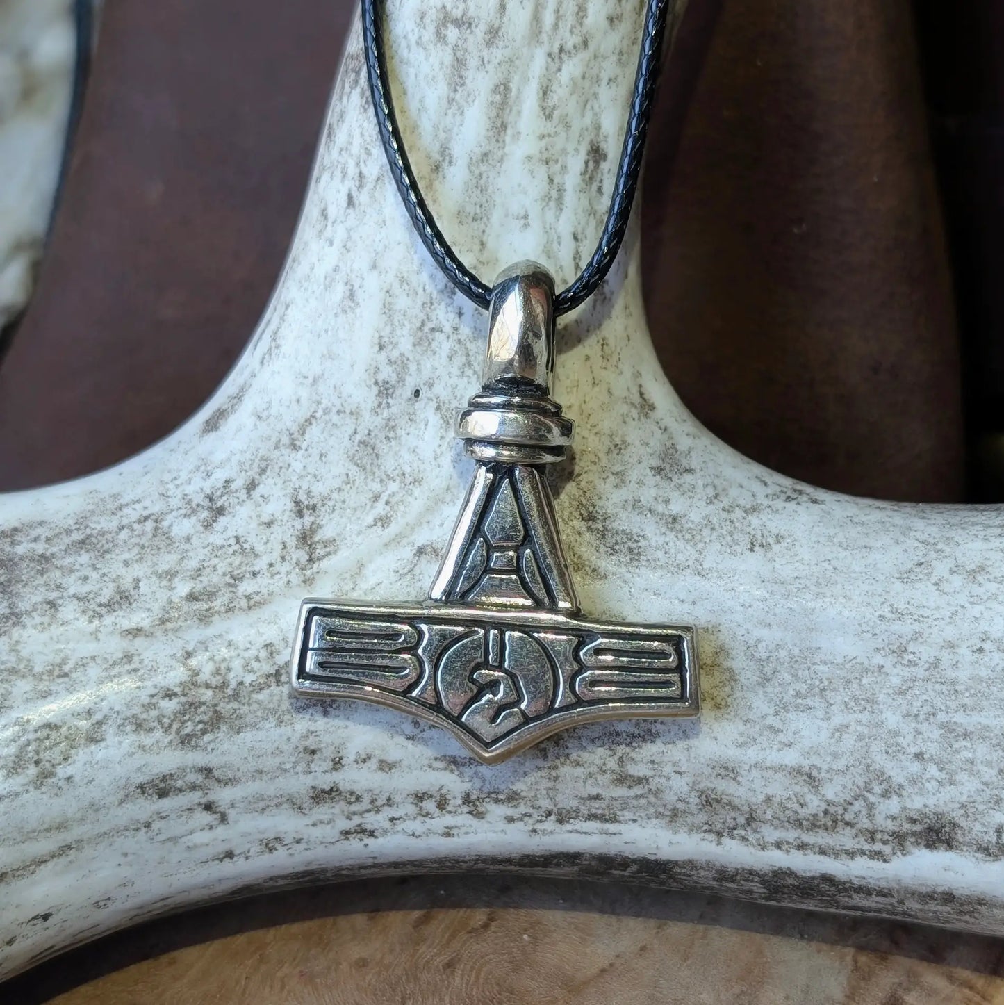 Viking Age Thor’s Hammer Pendant from Gotland – Hand-Cast Mjölnir Replica (10th Century)