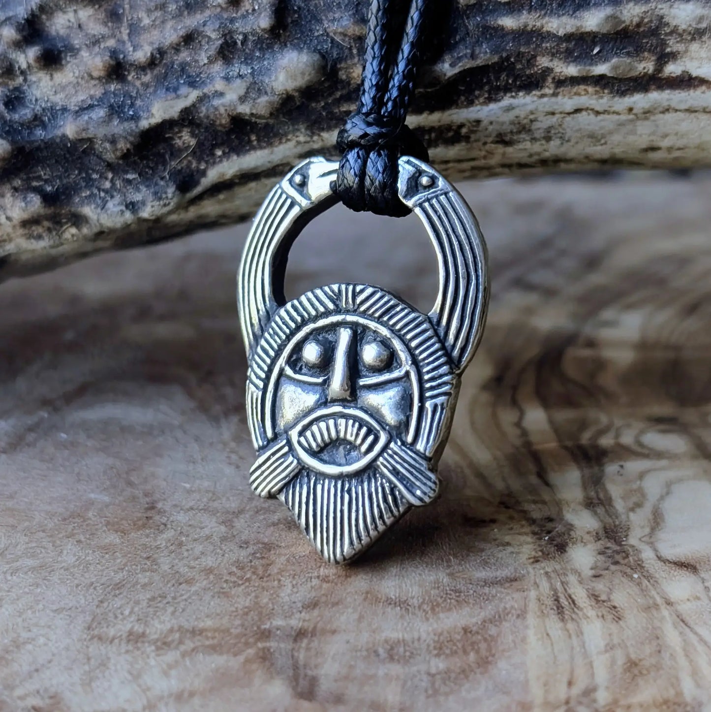 Odin’s Ritual Mask Pendant – Viking Age Brass or Pewter Replica | 30 mm