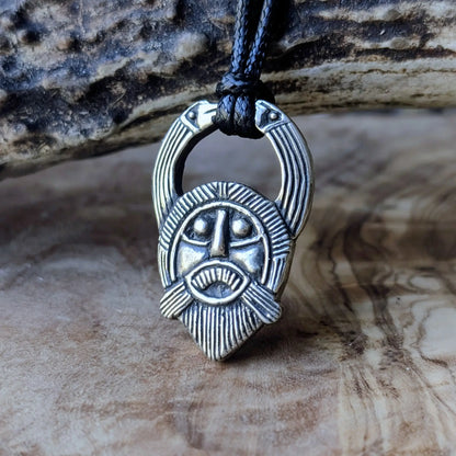 Odin’s Ritual Mask Pendant – Viking Age Brass or Pewter Replica | 30 mm