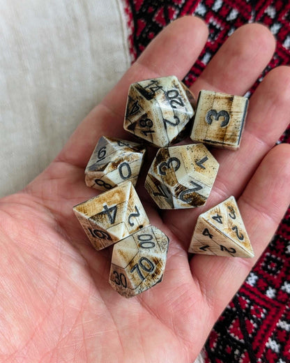 Hand-Carved DnD avDice Set in Patinated Bone with Leather Bag – Natural RPG Dice