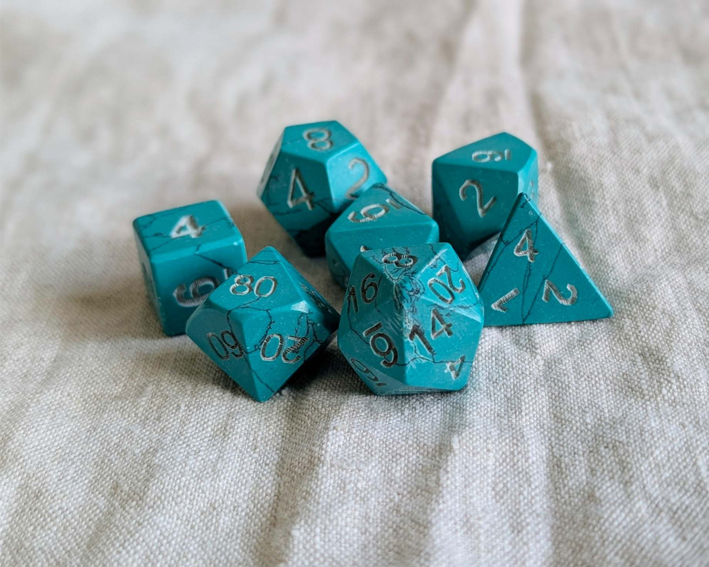 Hand-Carved Turquoise DnD Dice Set with Leather Bag – Natural Stone RPG Dice