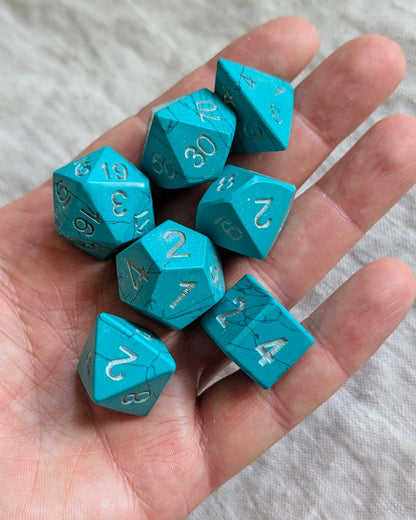 Hand-Carved Turquoise DnD Dice Set with Leather Bag – Natural Stone RPG Dice