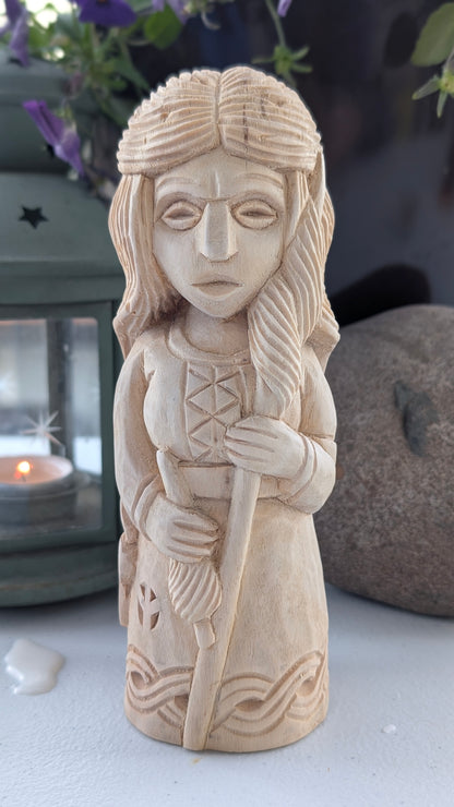 Frigg Norse Goddess Idol – Hand-Carved Wooden Viking Goddess Statue, Asatru & Pagan Altar Figurine