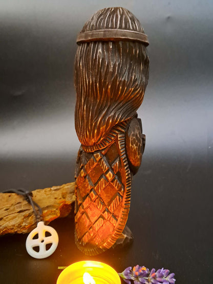 Hand-Carved Rán Statue in Linden Wood – Norse Sea Goddess Figurine (18 cm)