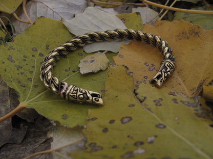 Premium Viking Gotland Bracelet with Dragon Heads – Handmade Norse Arm Ring by AlgizRune
