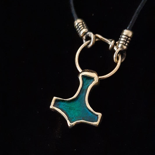 Mjolnir Pendant with Green Enamel and Ring Connector – Battlefield Brass