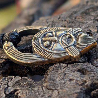 Odin’s Ritual Mask Pendant – Viking Age Brass or Pewter Replica | 30 mm