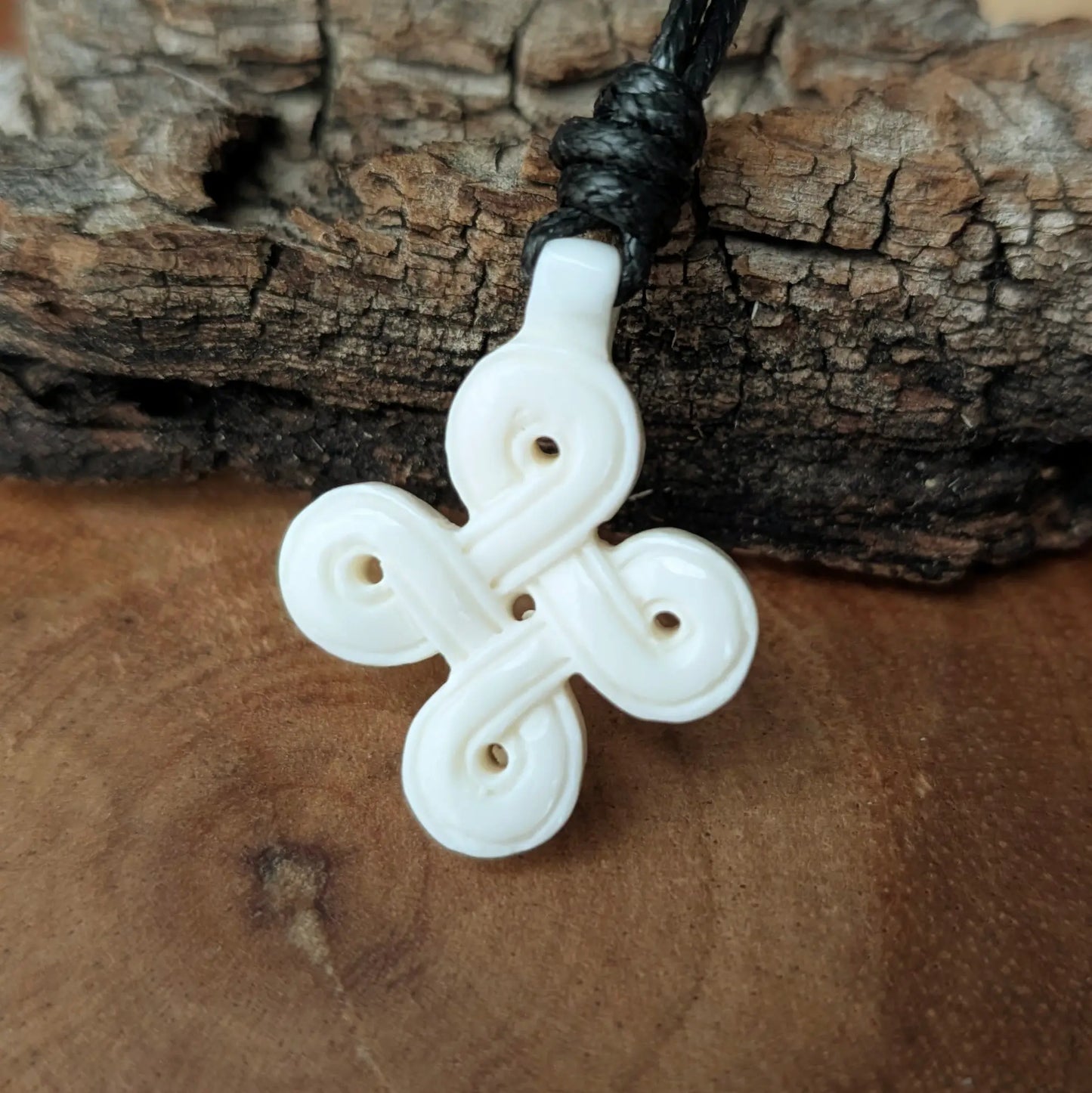 Celtic Knot Looped Square Pendant (Hannunvaakuna), Hand-Carved Bone or Horn Amulet