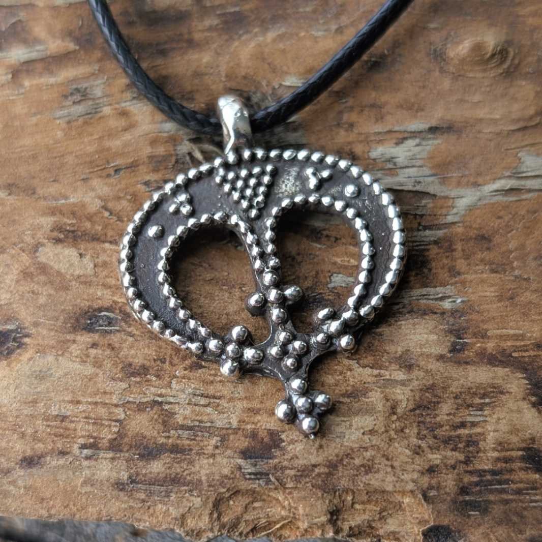 Viking Lunar Pendant with Cross – Hand-Forged Silver Lunnitsa | Algiz-Rune Art