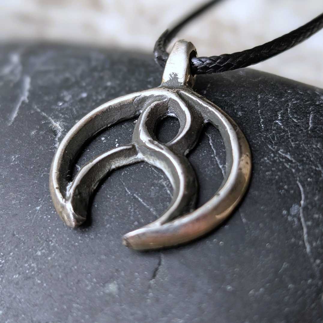 Celtic Moon Pendant – Hand-Forged Sterling Silver | Algiz-Rune Art