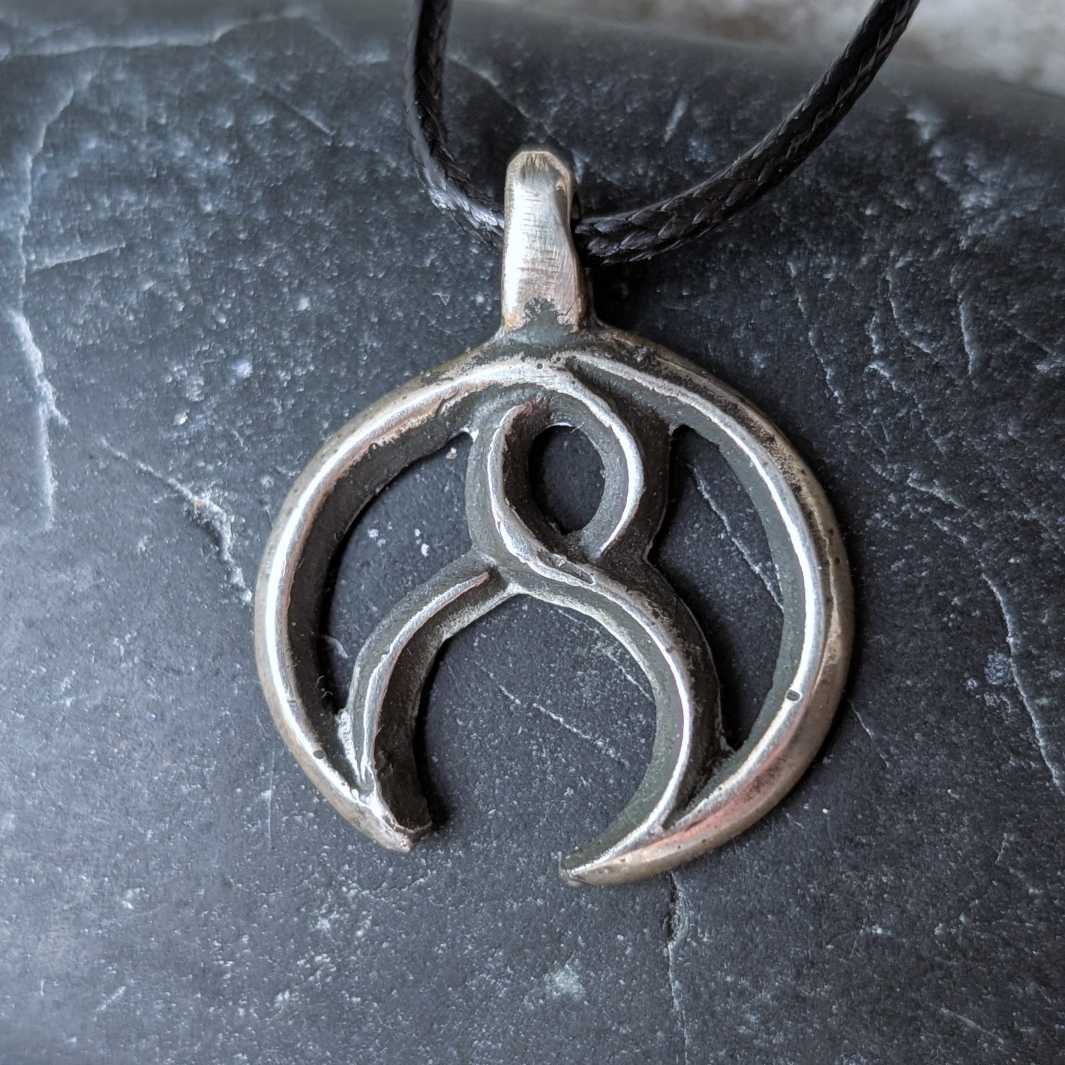 Celtic Moon Pendant – Hand-Forged Sterling Silver | Algiz-Rune Art