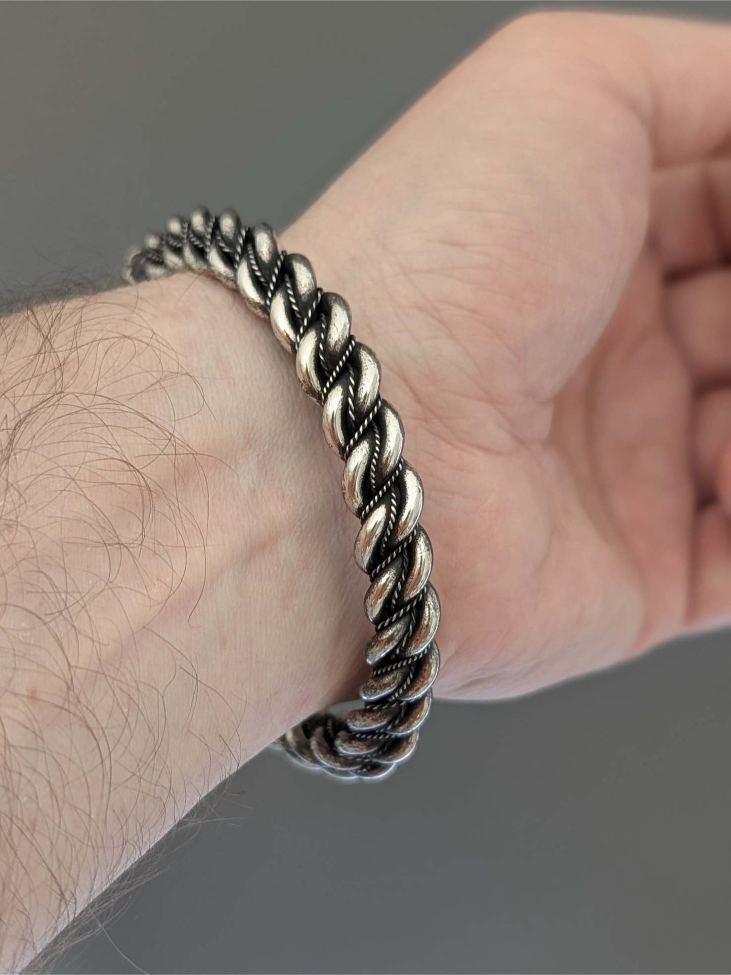 Gotland Viking Oath Ring Bracelet with Odin’s Wolves – Handcrafted Pewter Armring