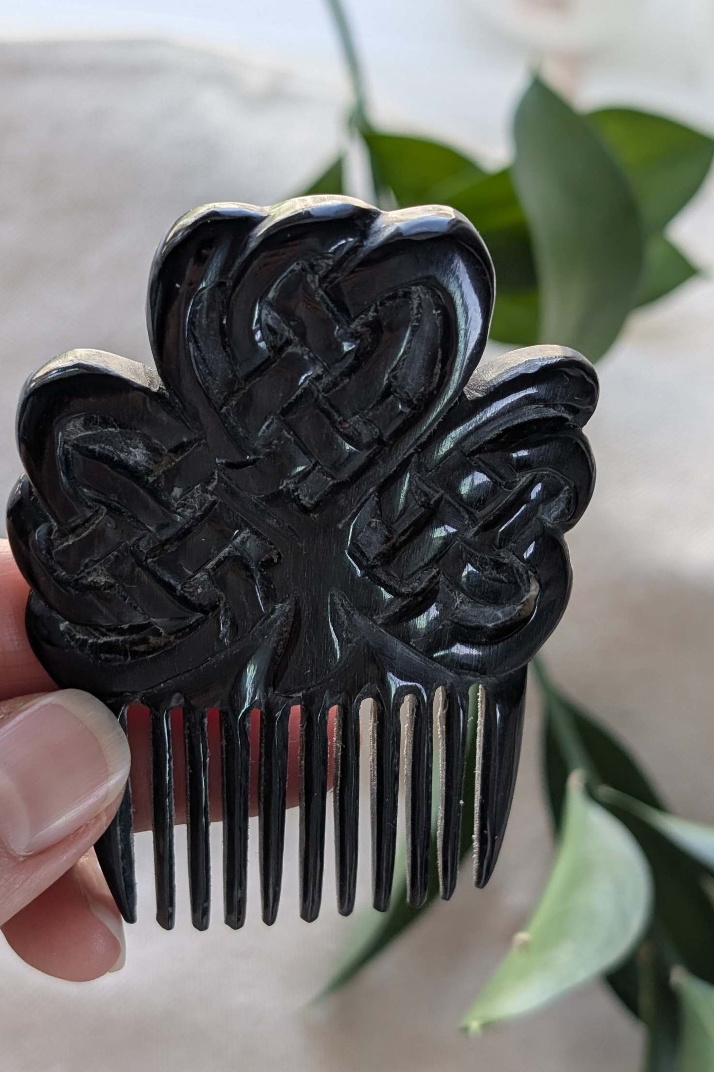 Buffalo Horn Beard Comb with Celtic Shamrock Motif | Algiz-Rune Art