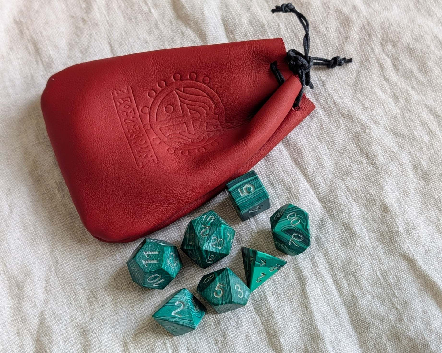 Hand-Carved Malachite DnD Dice Set with Leather Bag – Natural Stone RPG Dice