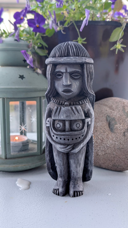 Hand-Carved Rán Statue in Linden Wood – Norse Sea Goddess Figurine (18 cm)