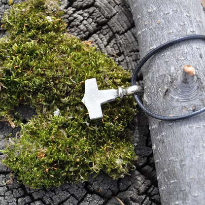 Minimalist Mjolnir Pendant – Handmade Viking Thor’s Hammer Necklace in Pewter or Brass