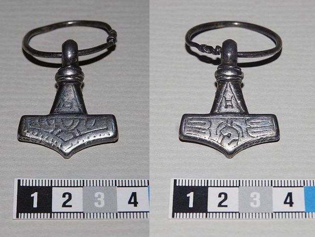Viking Age Thor’s Hammer Pendant from Gotland – Hand-Cast Mjölnir Replica (10th Century)
