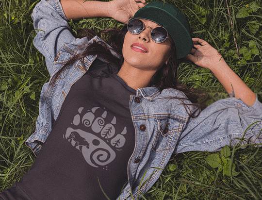 Bear Totem Design — Symbol of Strength / Bearpaw Unisex t-shirt, Gray