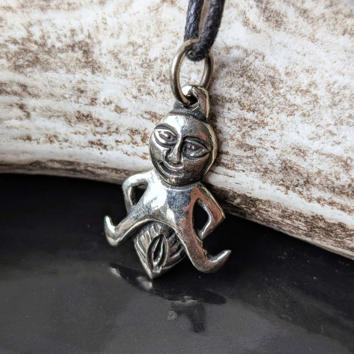Sheela na Gig Pendant – Cast Metal (Pewter, Brass or Silver) | Algiz-Rune Art