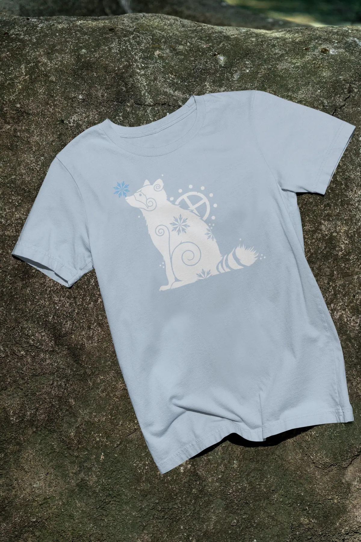 Raccoon Spirit T-Shirt – Symbol of Curiosity & Adaptability