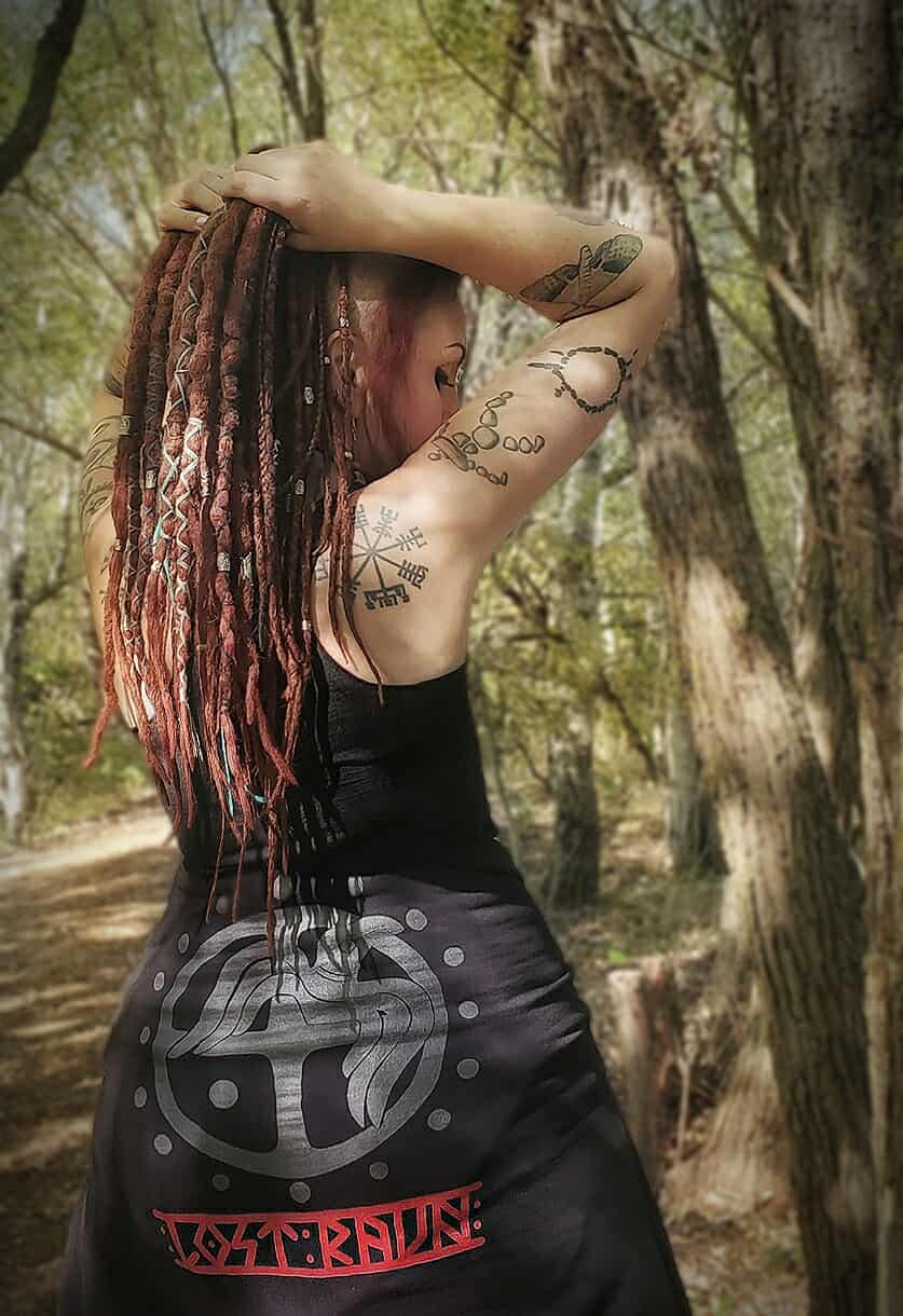 Raven Back Print Zip Hoodie – Norse Mythology Symbol of Wisdom and Protection