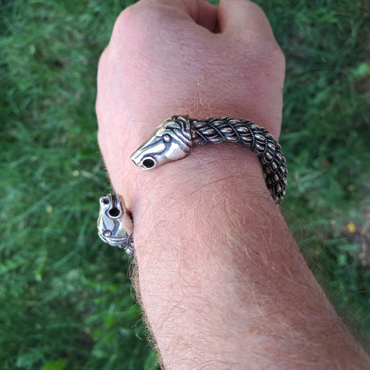 Danish-Style Viking Bracelet – Handcrafted Oath Ring with Horse Head Terminals (Pewter)